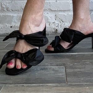 Elegant Black Bow-Tie Women's Heels